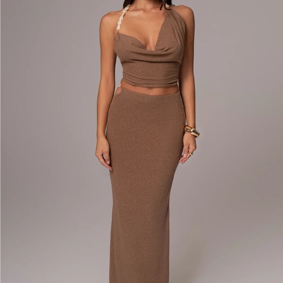 Two piece set - Picture 1 of 7
